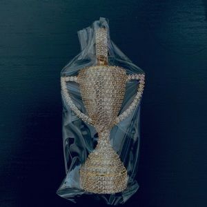 CERNUCCI ICED TROPHY PENDANT